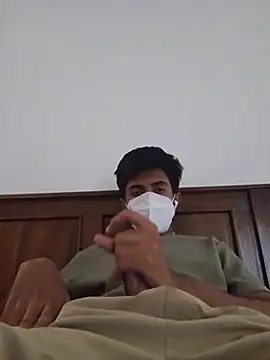 Snapshot of tamil_guy007 chatting on July 3, 2026, 10:32 am tamil guy007 online show from July 3, 2026, 10:32 am