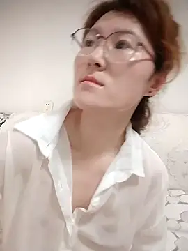 Snapshot of gaoyan880526 chatting on June 17, 2026, 10:43 pm gaoyan880526 online show from June 17, 2026, 10:43 pm