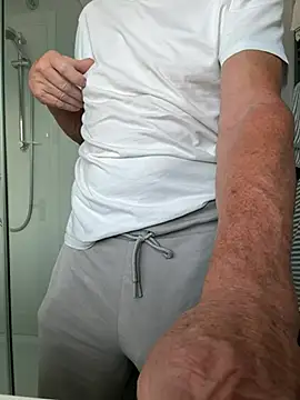 Erexsean66 online show from July 2, 2026, 4:46 pm