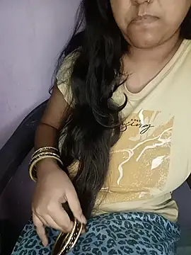 MissRiyaLive online show from August 2, 2026, 6:28 pm