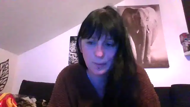 sexujuly88 online show from May 7, 2026, 9:20 pm