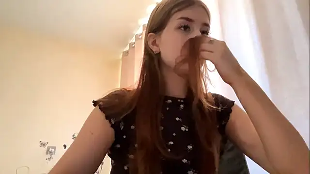 Kitty M0rphes online show from July 22, 2026, 7:22 am