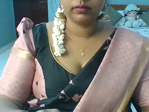 Tamil hot Meenu online show from June 11, 2026, 3:54 pm