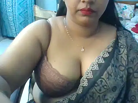 Tamil hot Meenu online show from July 5, 2026, 5:42 pm