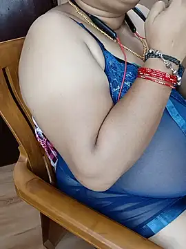 Snapshot of silky_rose29 chatting on July 25, 2026, 4:15 pm silky rose29 online show from July 25, 2026, 4:15 pm