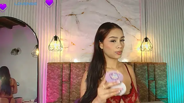 KENNIA SWEETIEE online show from July 16, 2026, 10:21 am