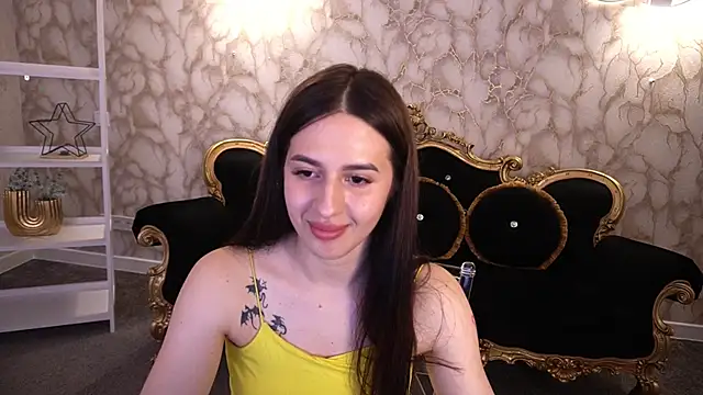 AlesiaDessmond online show from July 18, 2026, 7:06 pm