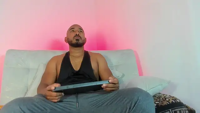 LeoCarter  online show from July 23, 2026, 12:58 pm