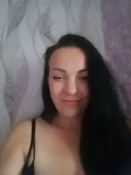PrettyAngell  online show from June 26, 2026, 3:22 am