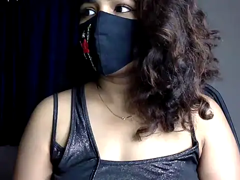 Nisha-moon online show from July 4, 2026, 7:03 am