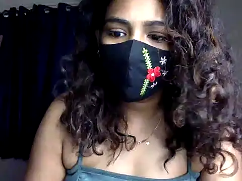 Nisha-moon online show from July 6, 2026, 7:27 am
