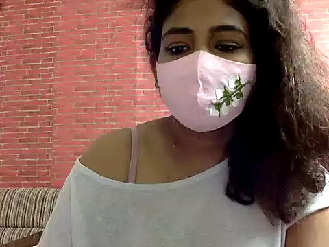 Nisha-moon online show from July 17, 2026, 7:04 am
