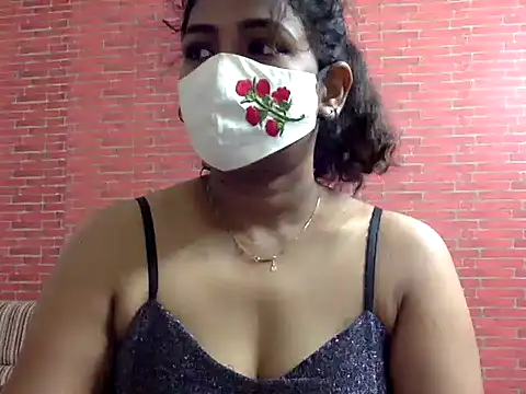 Nisha-moon online show from July 25, 2026, 7:06 am