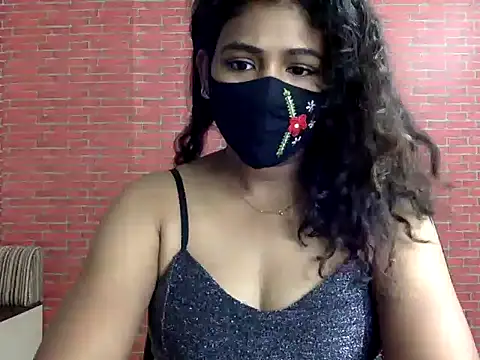Nisha-moon online show from August 2, 2026, 7:07 am