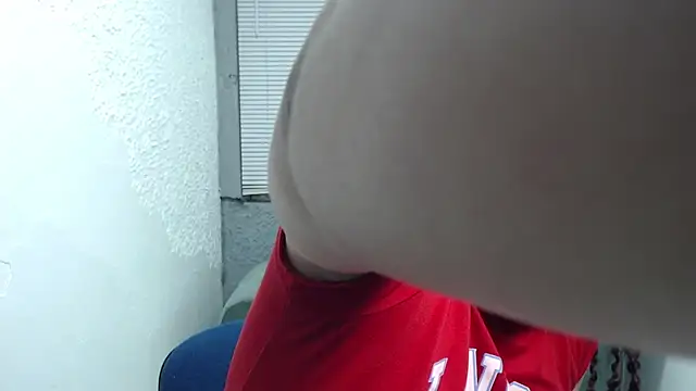 leilasosexy online show from June 16, 2026, 1:36 pm