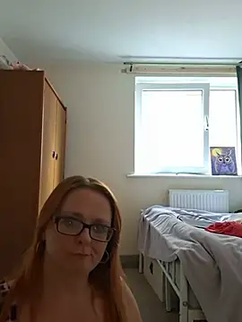 Naughtybutnicedaisy online show from June 30, 2026, 1:23 pm
