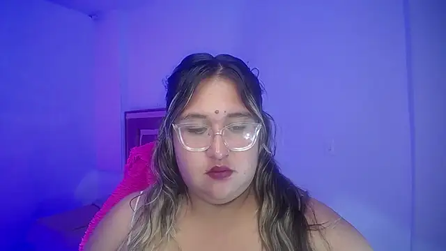 HoneyBunnyBBW online show from July 28, 2026, 3:02 am
