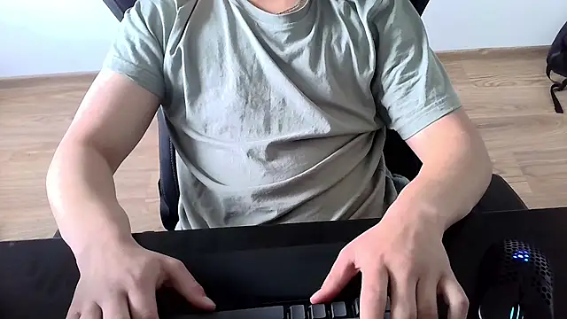 Snapshot of Travis_Patrick chatting on June 14, 2026, 11:34 am Travis Patrick online show from June 14, 2026, 11:34 am