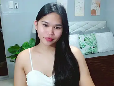 AlianaFord online show from July 27, 2026, 9:11 pm