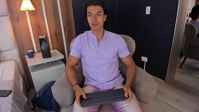 LycanMushu online show from July 18, 2026, 2:38 am
