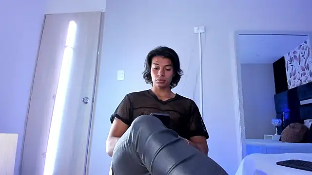 LycanMushu online show from July 22, 2026, 2:58 am
