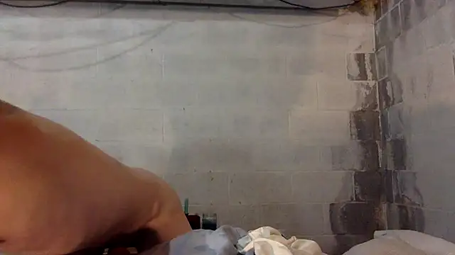 thierrybae online show from July 22, 2026, 5:43 am