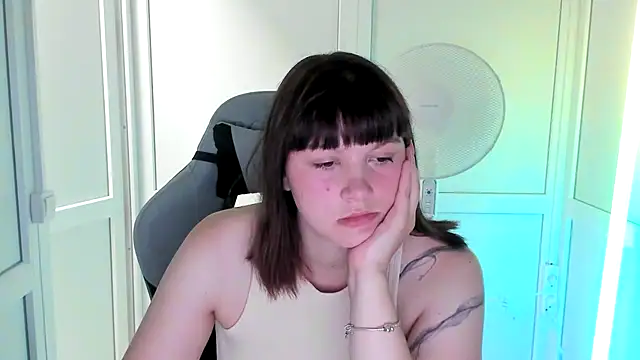 Vanilla Vixen online show from July 2, 2026, 6:03 pm