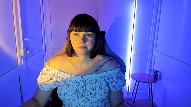 Vanilla Vixen online show from July 14, 2026, 12:11 pm