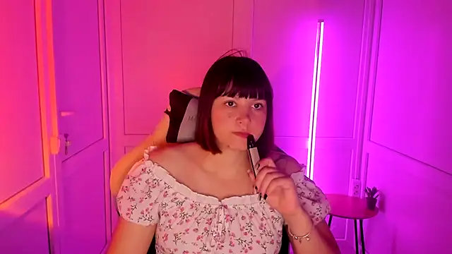 Vanilla Vixen online show from July 15, 2026, 5:56 am
