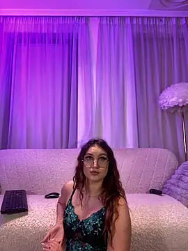 ValentinaMonroee online show from July 24, 2026, 7:23 pm