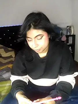 DanniValencia online show from July 15, 2026, 5:07 pm