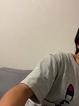 Snapshot of Natsu_x_ chatting on July 13, 2026, 4:21 pm Natsu x online show from July 13, 2026, 4:21 pm