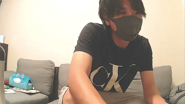 Snapshot of Natsu_x_ chatting on July 18, 2026, 3:16 pm Natsu x online show from July 18, 2026, 3:16 pm