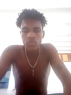 dantecruz19 online show from June 17, 2026, 8:32 pm