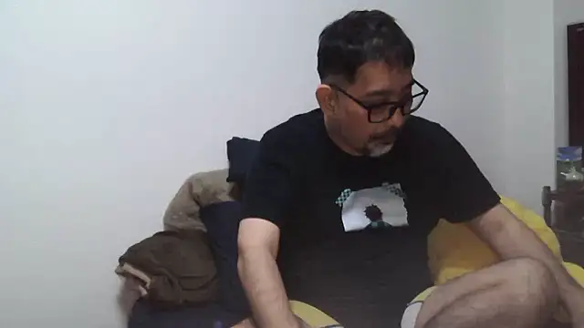 komadanaoki online show from July 8, 2026, 12:42 pm