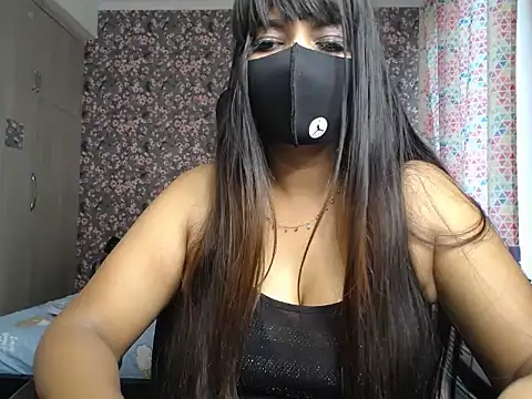 Goddess Ruhii online show from June 15, 2026, 4:36 am