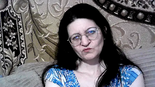 Dear Annet online show from July 8, 2026, 8:13 pm