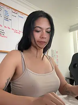 vanellopeFoxx online show from July 10, 2026, 6:10 pm
