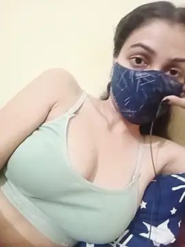 Shaina01 online show from July 1, 2026, 6:40 pm