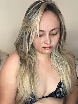 Rositafresitaa online show from July 8, 2026, 2:10 pm