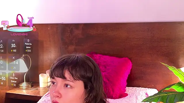 Emily amaura online show from June 22, 2026, 4:04 pm