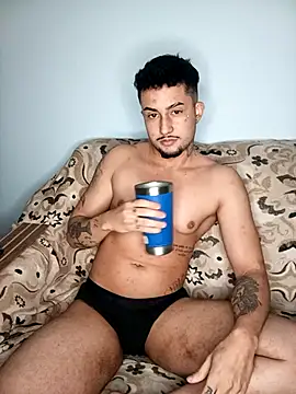 Boytranoroxa online show from June 16, 2026, 4:48 am
