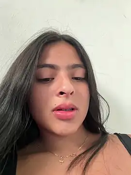 canelareina online show from June 17, 2026, 8:10 pm