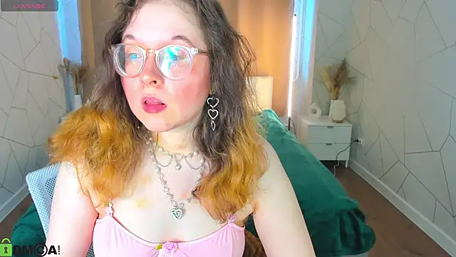 Aleks-casterrr online show from June 13, 2026, 9:18 am