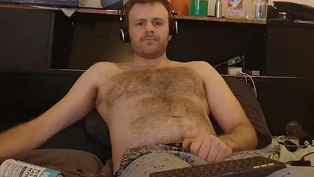 kinkyboipig online show from June 12, 2026, 8:52 pm