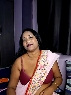 horny couple789 online show from August 5, 2026, 4:37 am