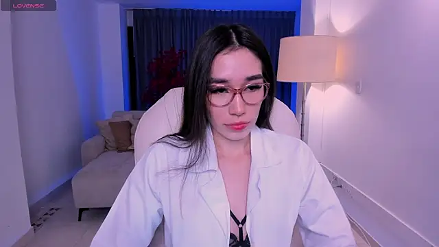 Emma caarter  online show from June 19, 2026, 3:11 am