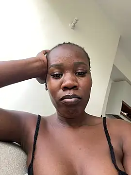 Sweet-Sandrah online show from June 17, 2026, 12:18 pm