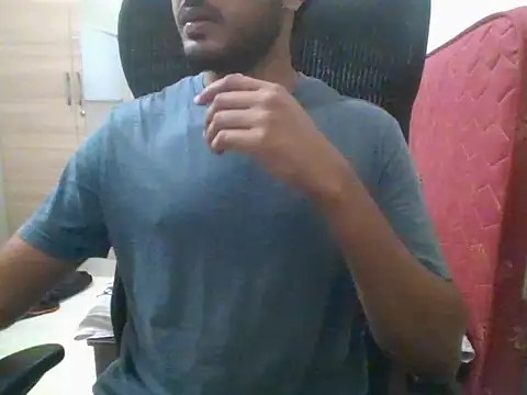 Tamilan fucks online show from June 29, 2026, 7:36 pm