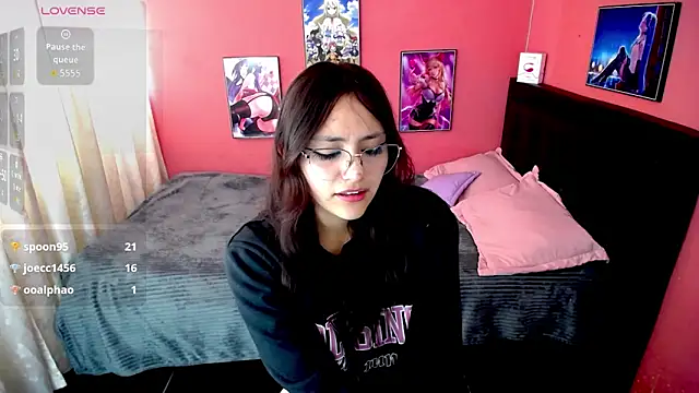 Sakura Mimi online show from June 19, 2026, 7:28 pm
